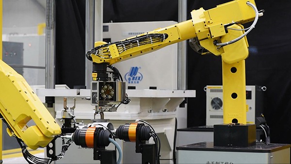 M-20iA/35M、M-20iB/25、M-710iC/70多机联动上下取放件压铸